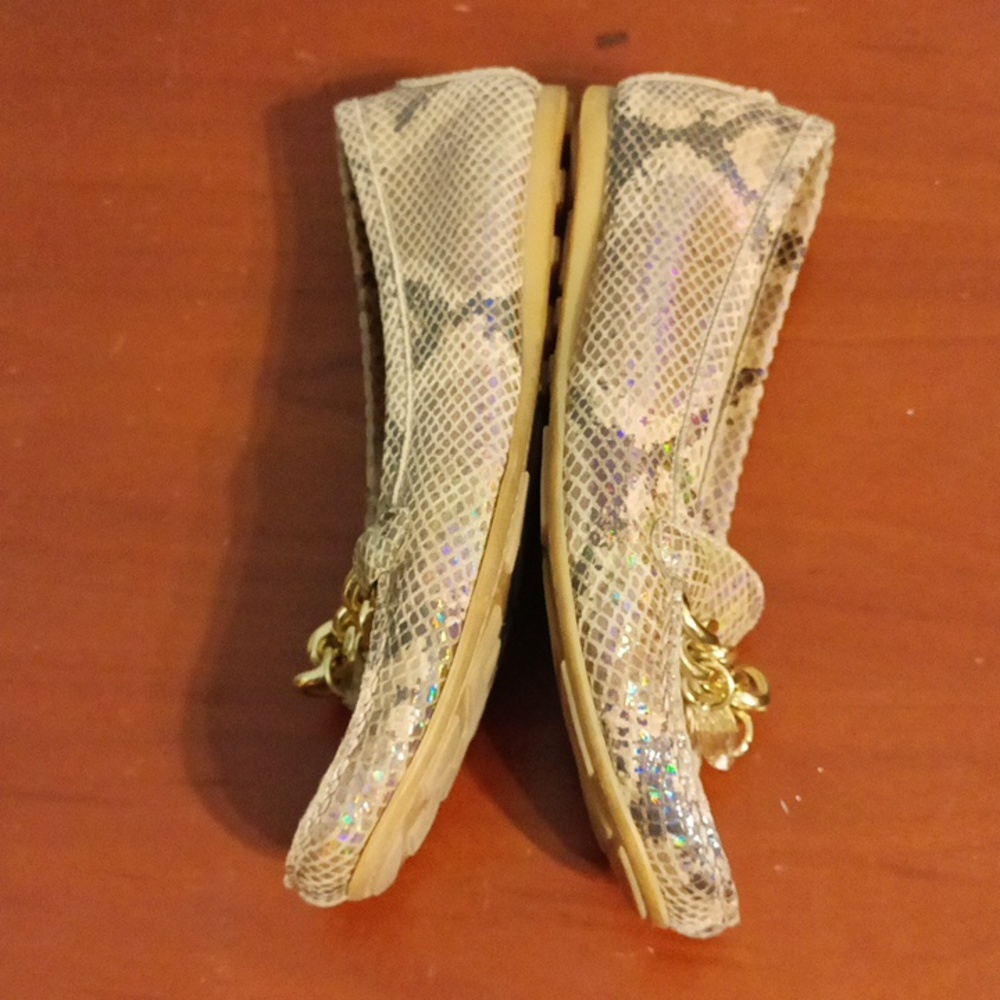 Stuart Weitzman Python Print 7.5 Holographic Over… - image 8